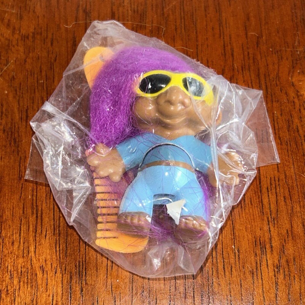 Street Wise Designs Super Rare 1998 Troll Doll With Purple Hair‎ 2-3" Comb J6
